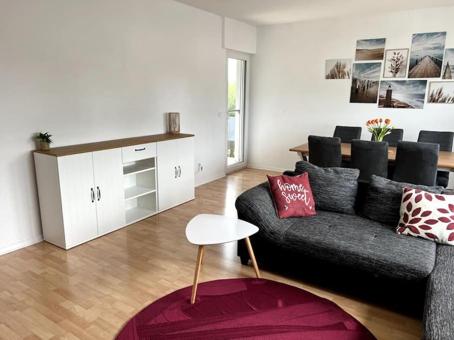 Ferienwohnung In Heuchelheim Heuchelheim  Buitenkant foto